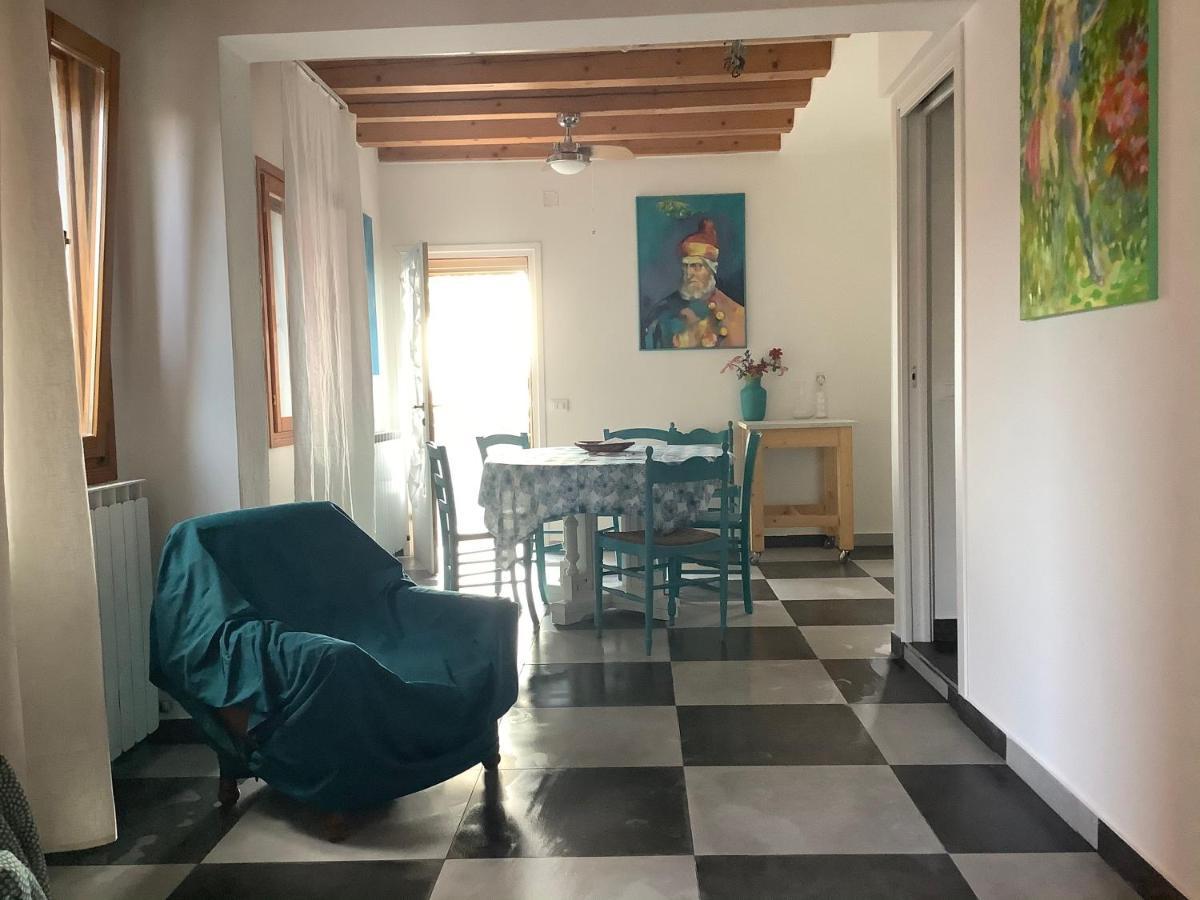 Night Galleria Holiday Home - Bed & Art In Burano - The Pink House 外观 照片