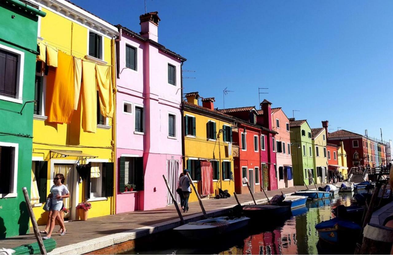 Night Galleria Holiday Home - Bed & Art In Burano - The Pink House 外观 照片